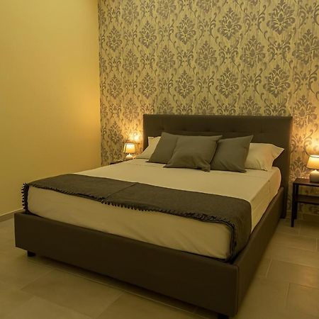 Olina Apartments N.6 Napels Buitenkant foto