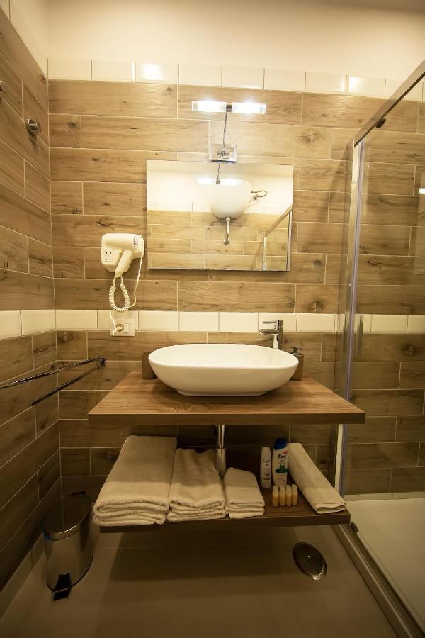 Olina Apartments N.6 Napels Buitenkant foto