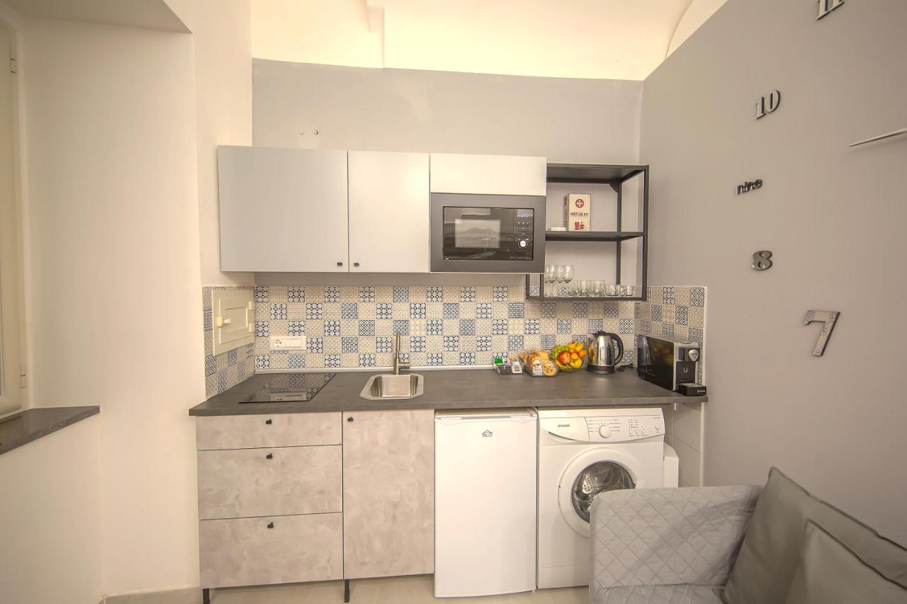 Olina Apartments N.6 Napels Buitenkant foto